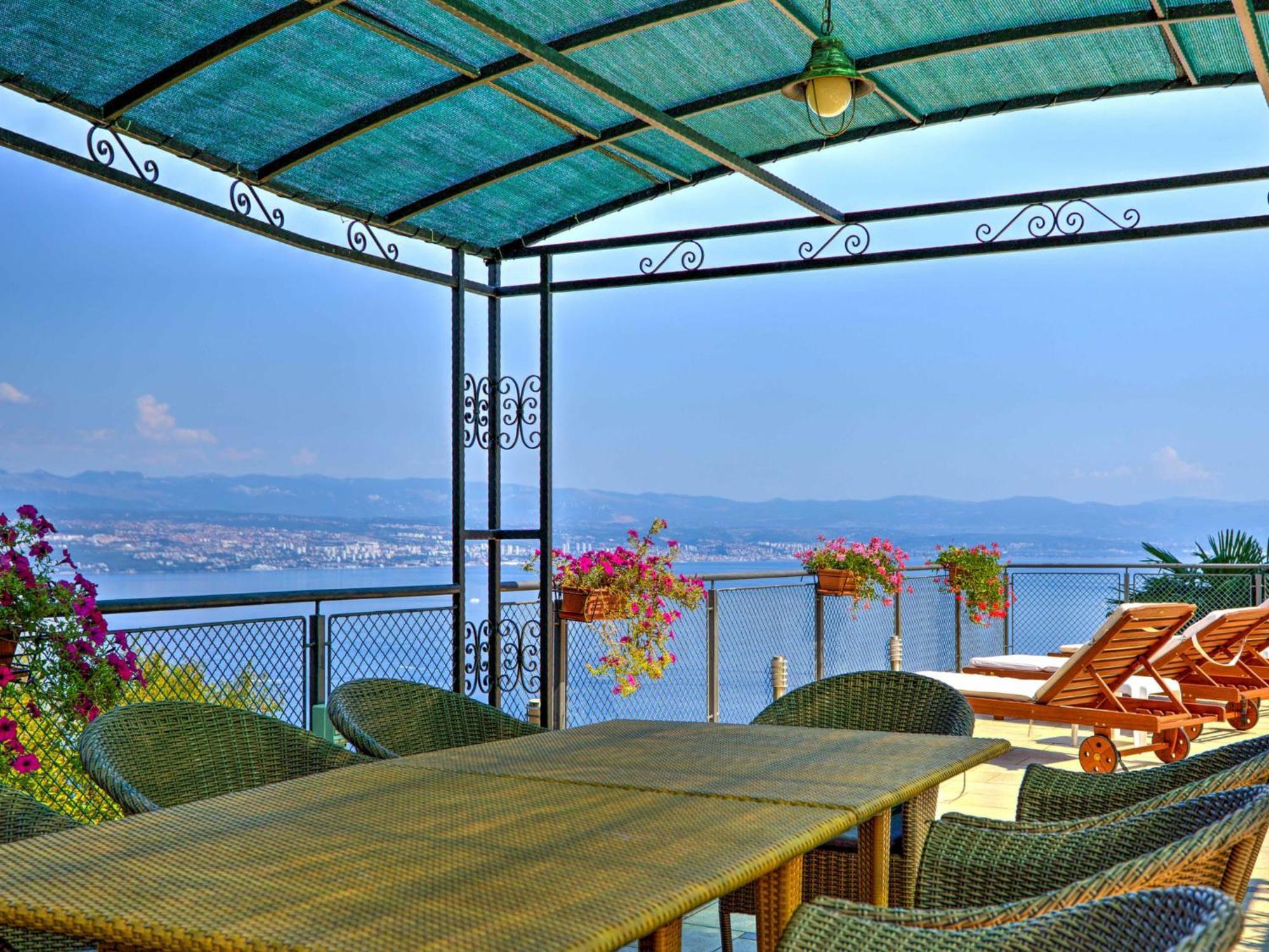 Apartment Laurus-3 By Interhome لوفغان المظهر الخارجي الصورة